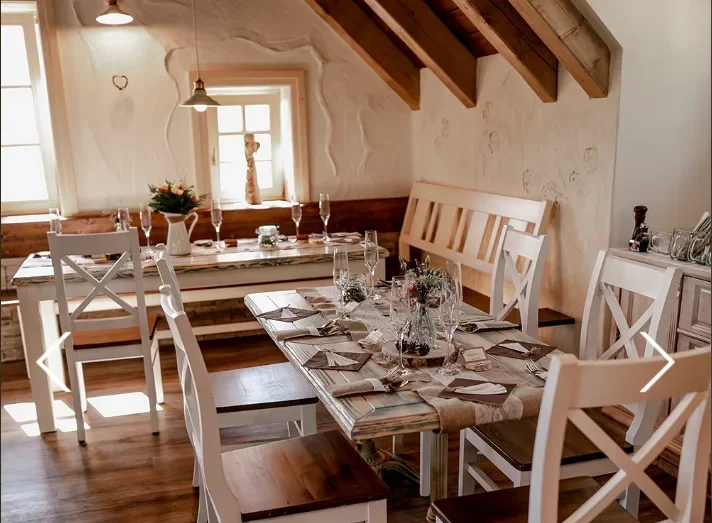 Dejavu restaurant - Aroma Aldrov